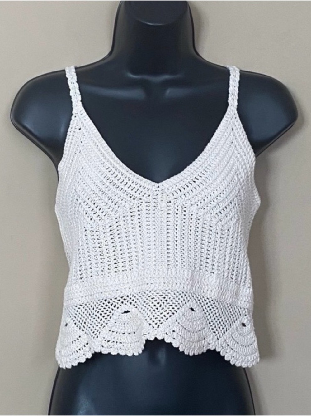 H&M Cream Crochet Cropped Tank Top